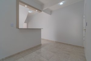 Sale Ph 3 rooms Refurnished to New in V. Martelli