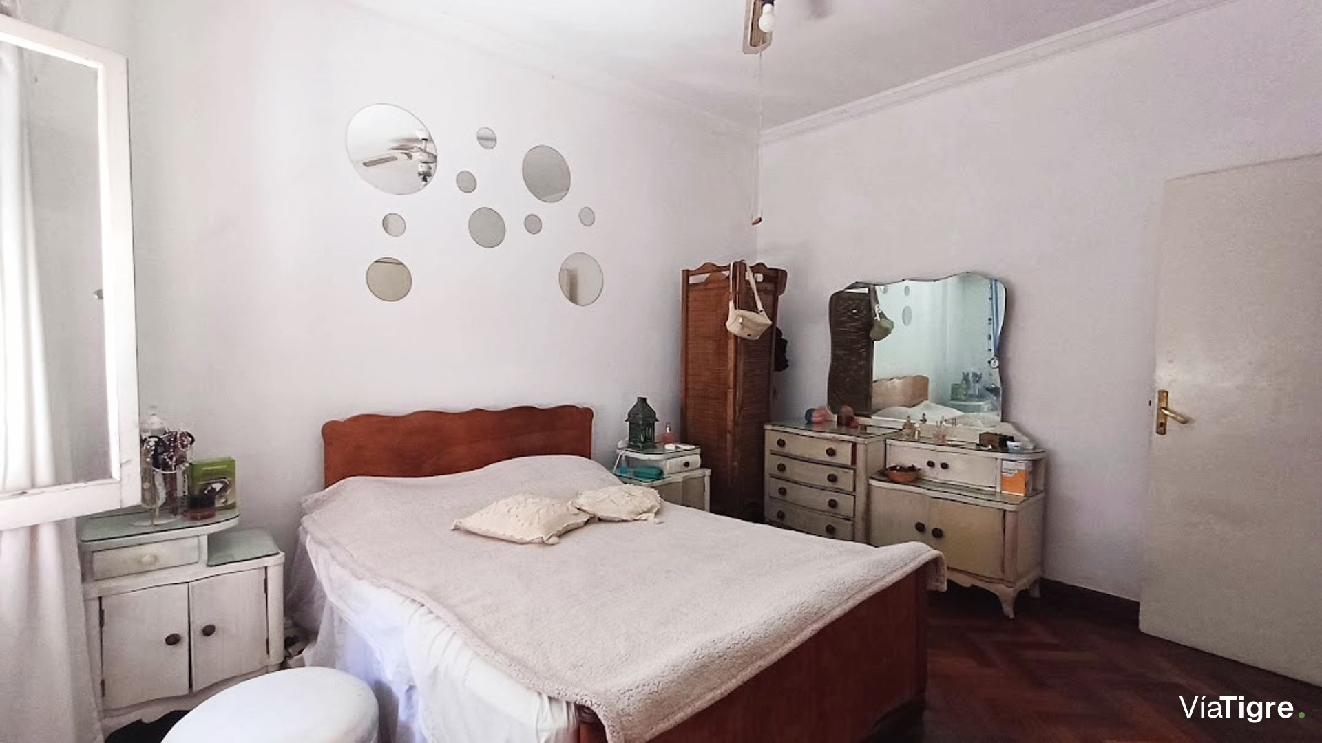 Venta Casa 4 Ambientes. Florida Con Jardin/Cochera