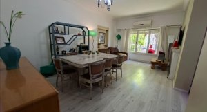 Venta Casa 4 Ambientes. Florida Con Jardin/Cochera