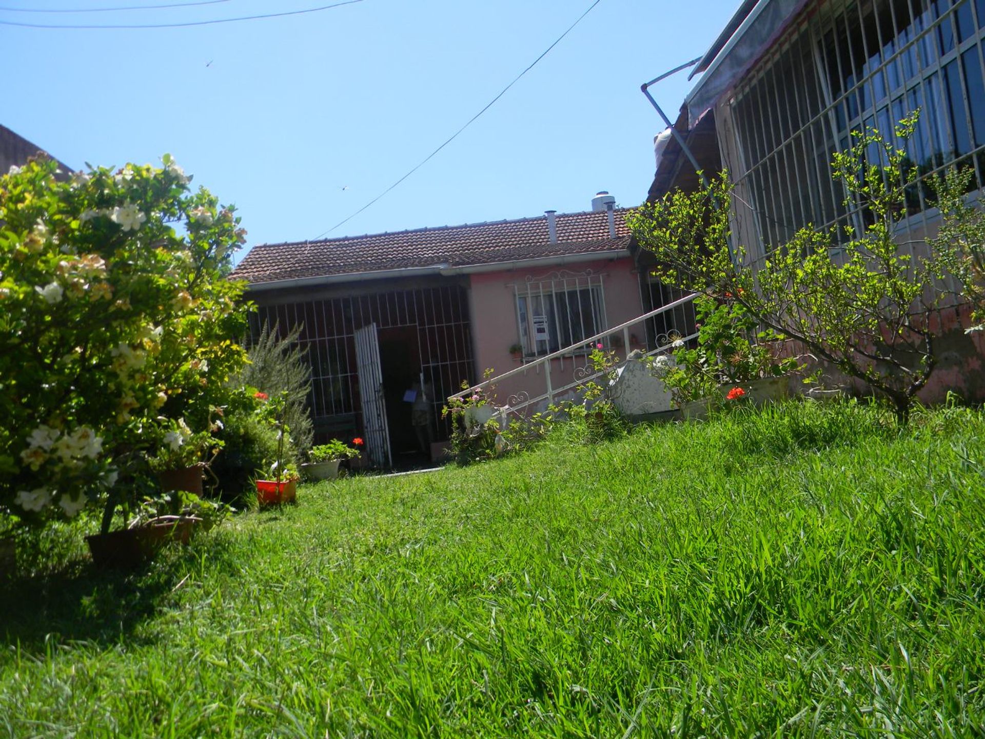 Gran Casa Con Pileta Y Quincho En Talar