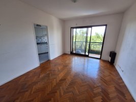 Sale of 2-room apartment in Tigre with garage