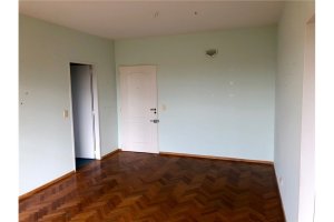 Sale of 2-room apartment in Tigre with garage