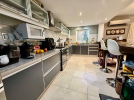 Venta 3 Amb Con Cochera Balcon Y Patio Vte Lopez