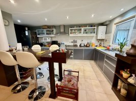 Venta 3 Amb Con Cochera Balcon Y Patio Vte Lopez