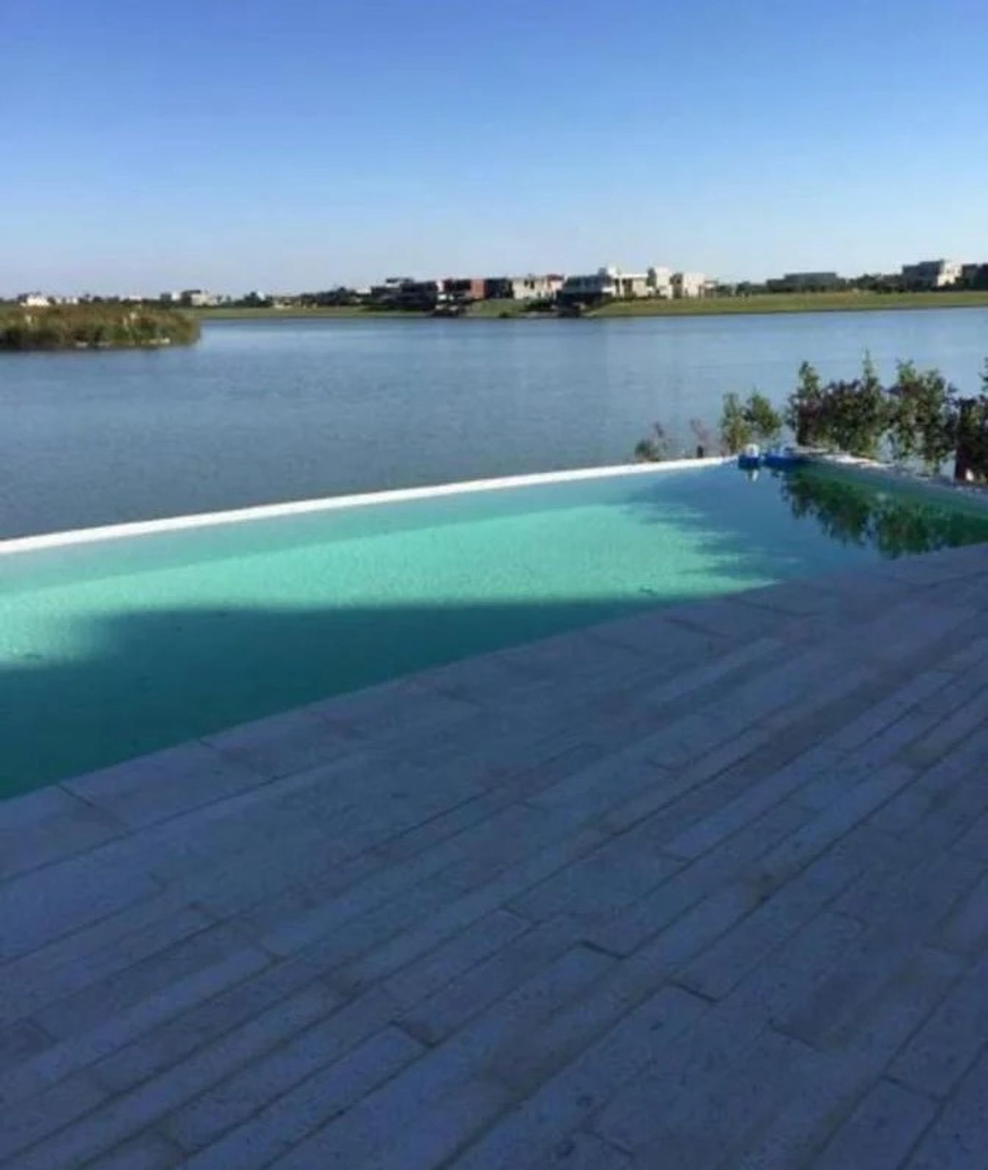 Venta Departamento 2 Amb Cochera La Mansa Nordelta