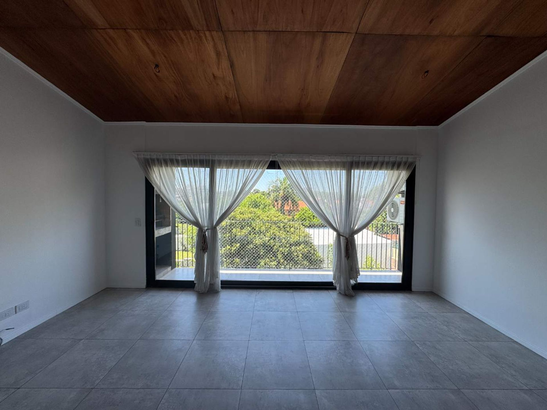 Sale Apartment 3 Rooms, Parking, Grill V Lopez