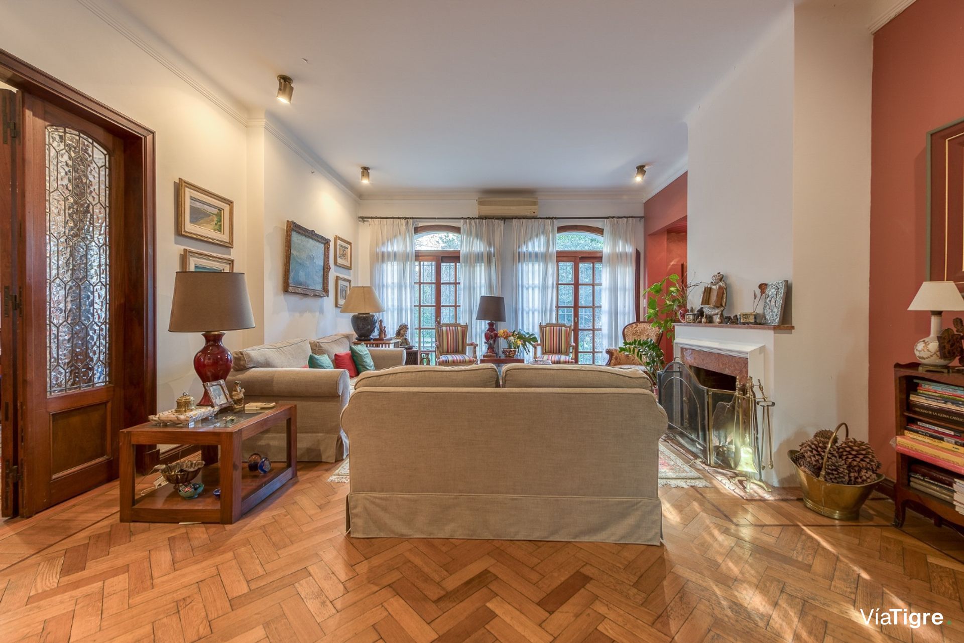 La Lucila Casa con Jardín y Pileta · Oportunidad