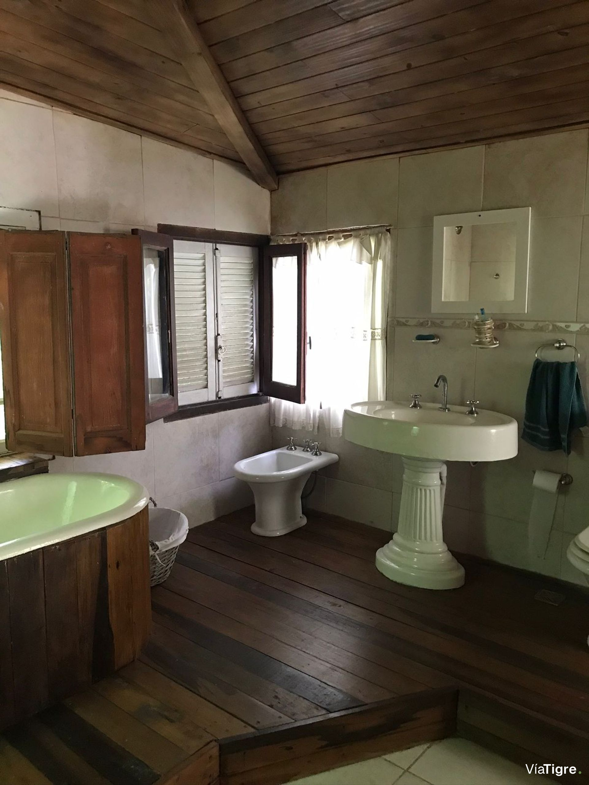 VENTA CASA EN DELTA DEL TIGRE - TERRENO DE 2375 m2