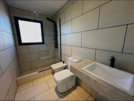 5-Room Rental House with Private Dock, Villanueva