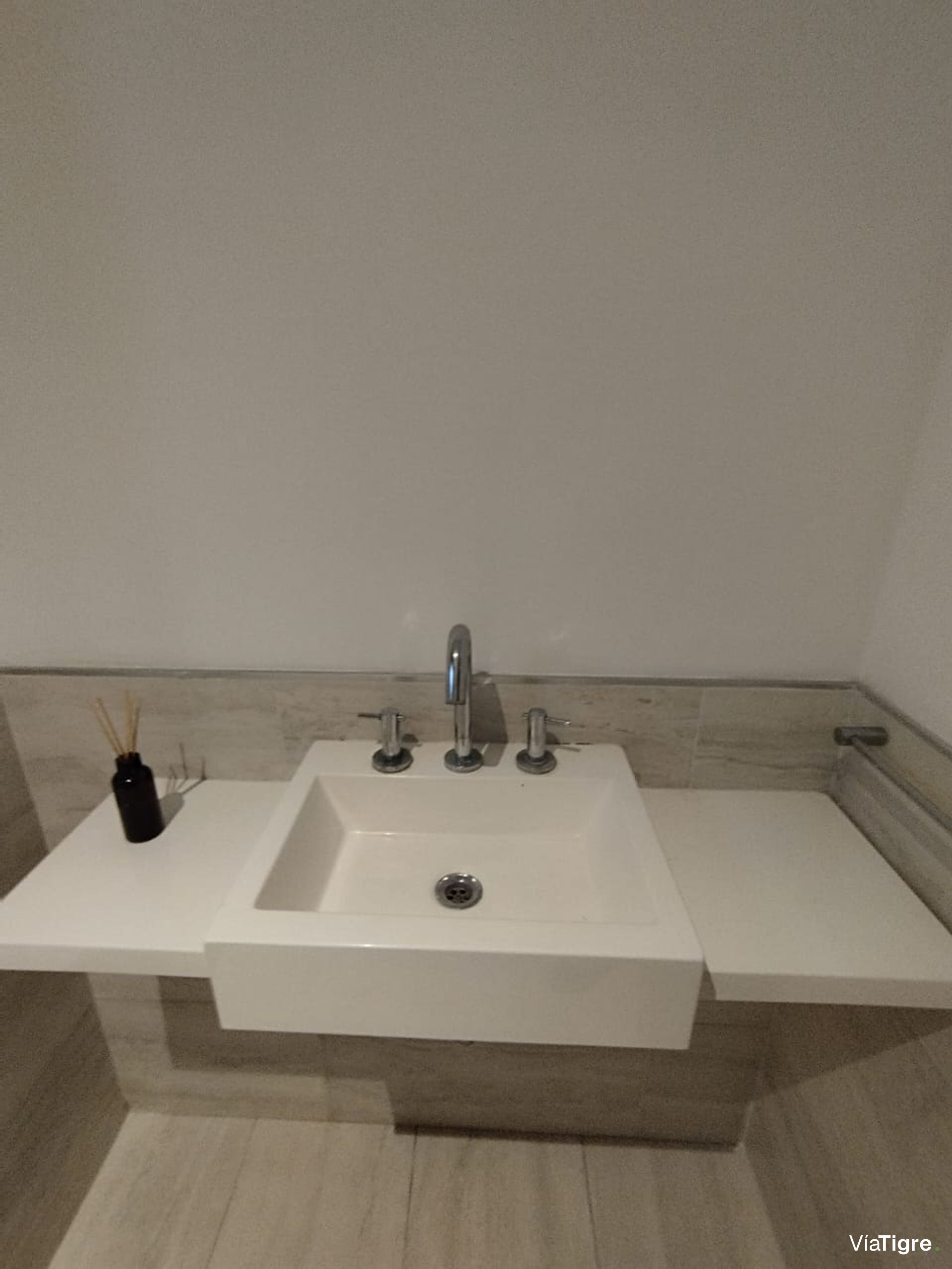 Alq. Dep. 2 Amb. Vicente López cochera. Amenities