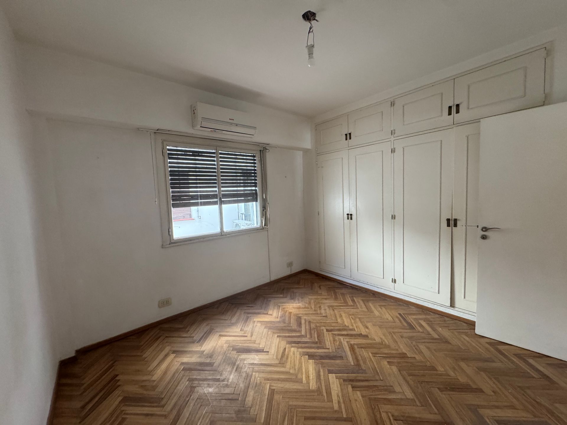 Venta 3 Ambientes Con Balcon Excelente Ubicacion