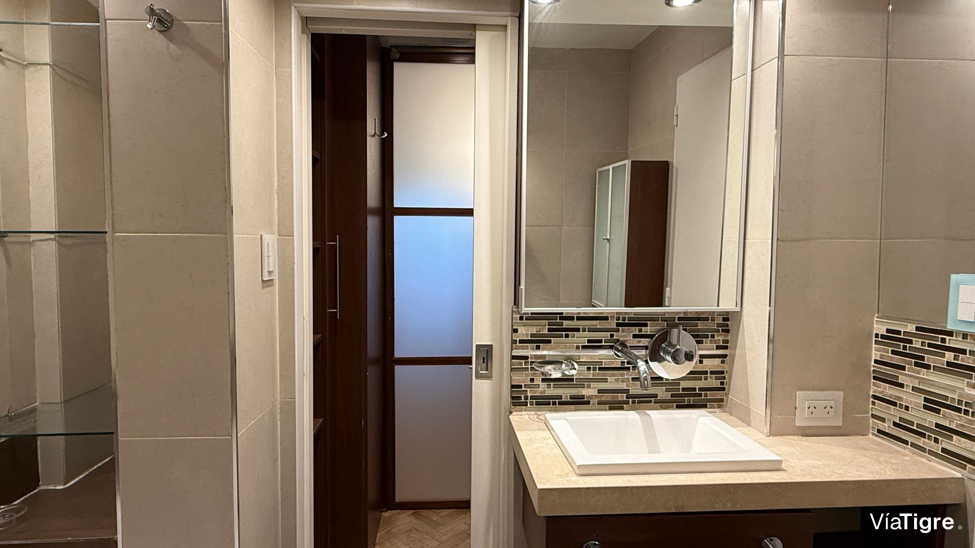 Departamento piso 4 amb venta Olivos con cochera