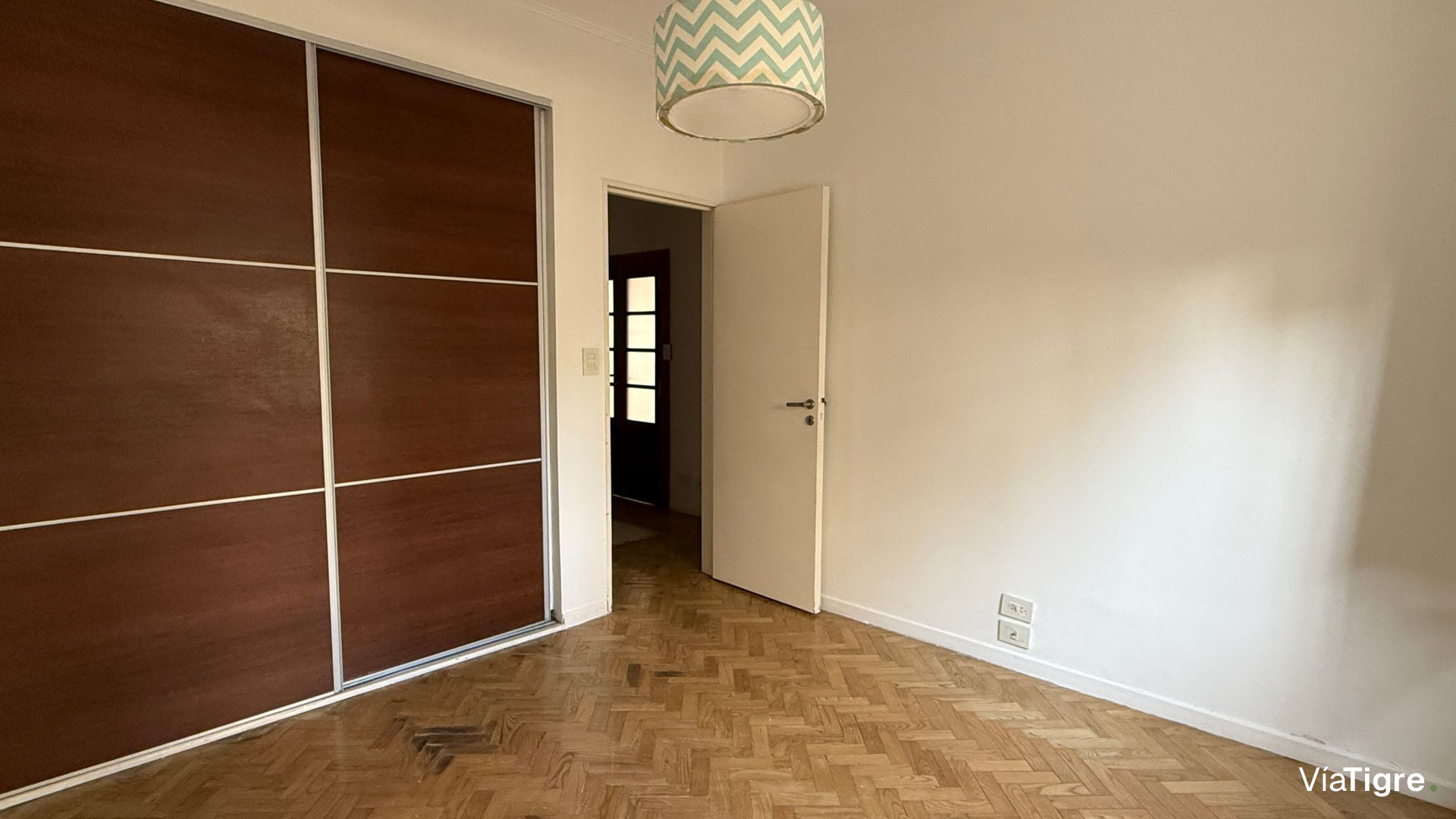 Departamento piso 4 amb venta Olivos con cochera