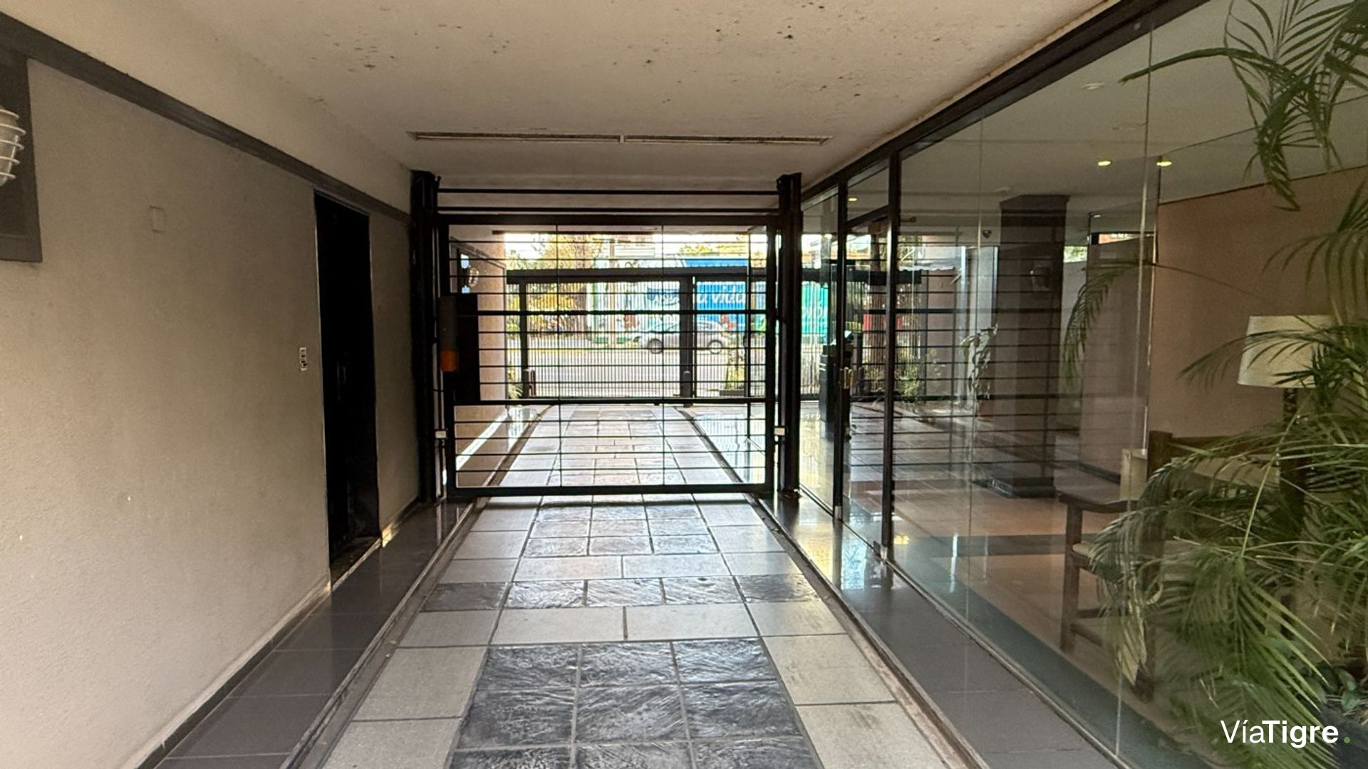 Departamento piso 4 amb venta Olivos con cochera