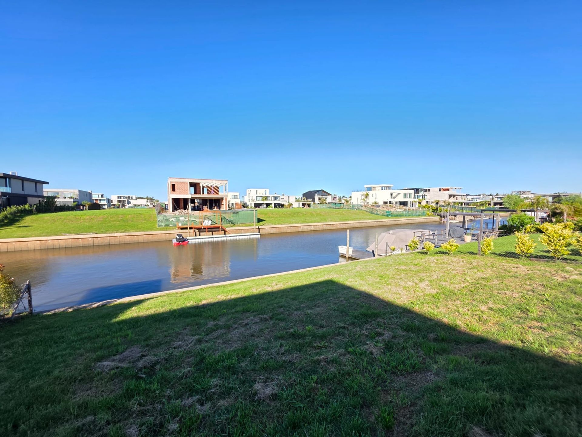 Venta Lote A La Laguna El Yacht Nordelta