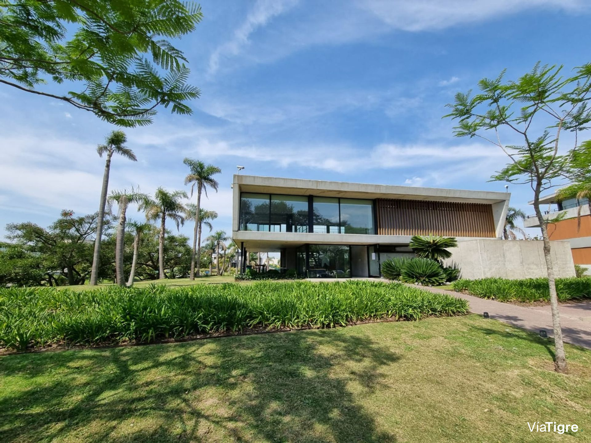 Venta Lote A La Laguna El Yacht Nordelta
