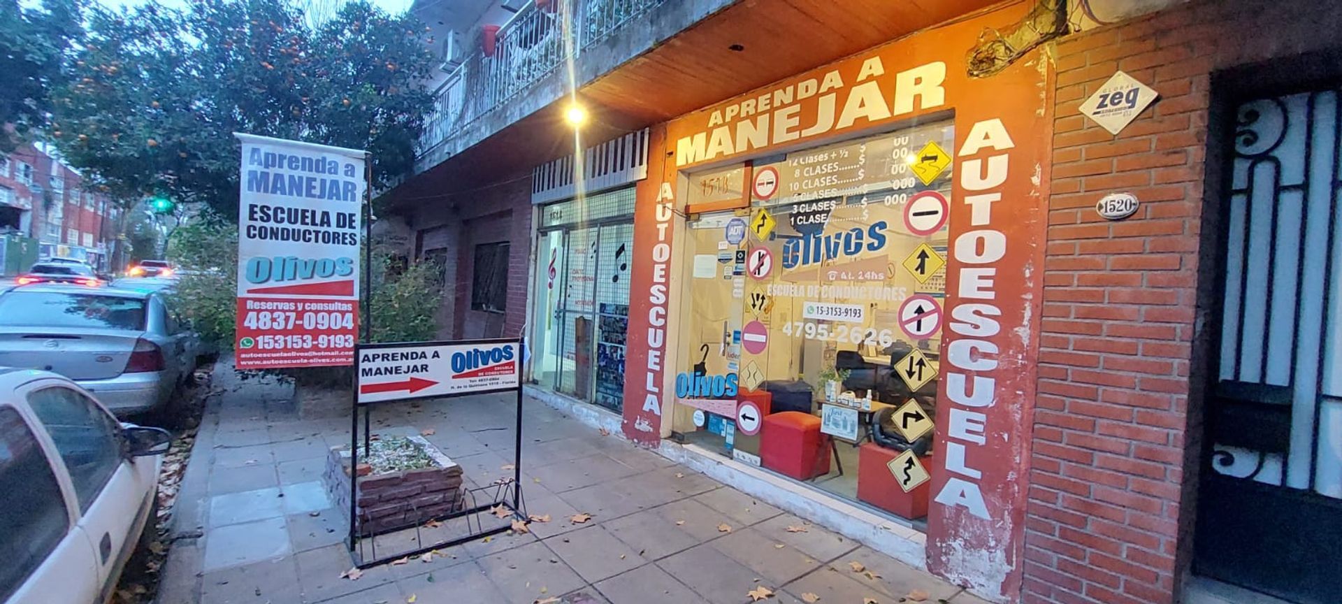 Fondo de Comercio de Autoescuela Olivos + 3 Autos