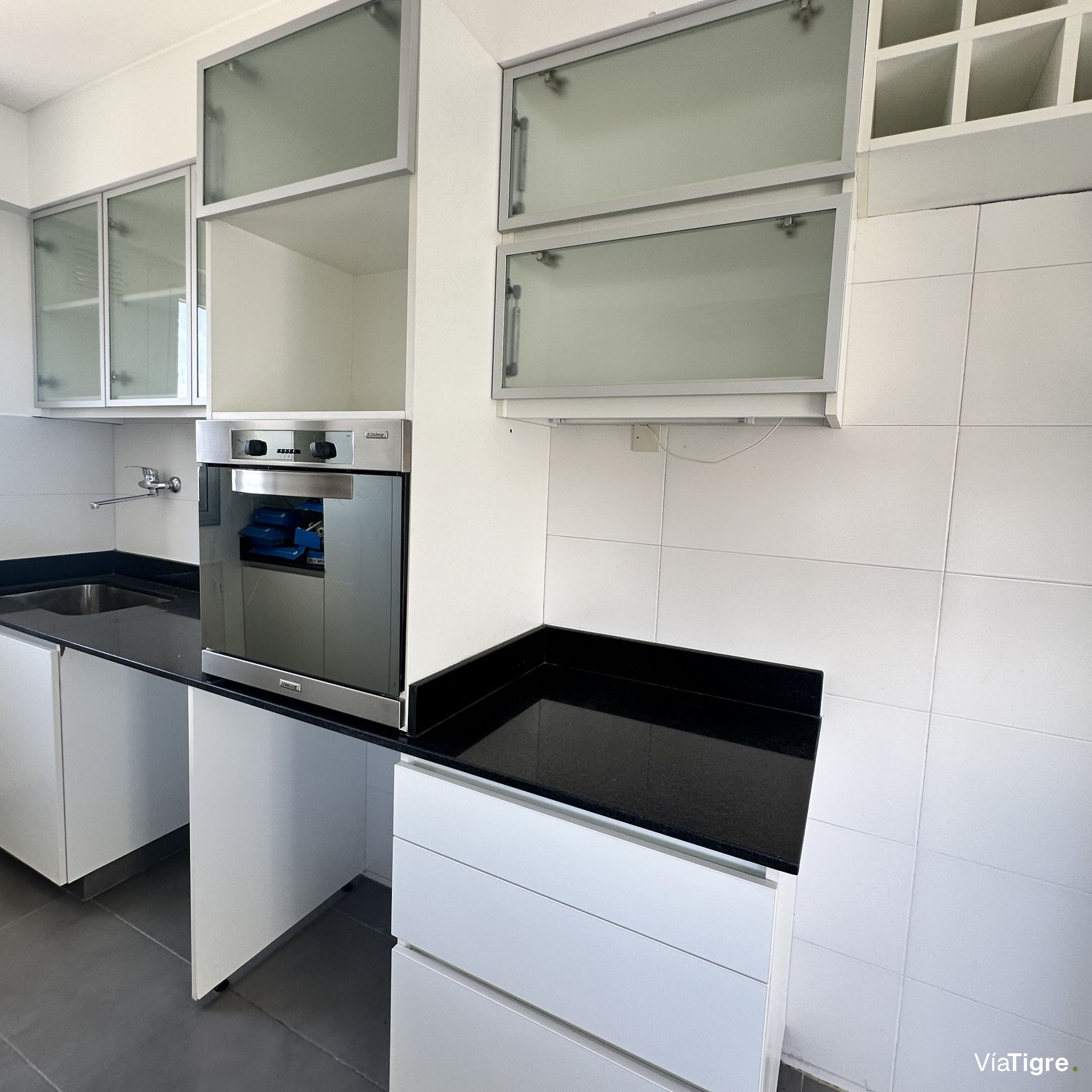 Venta 4 Amb C/Dep. Coch. Pileta Vista A. Credito