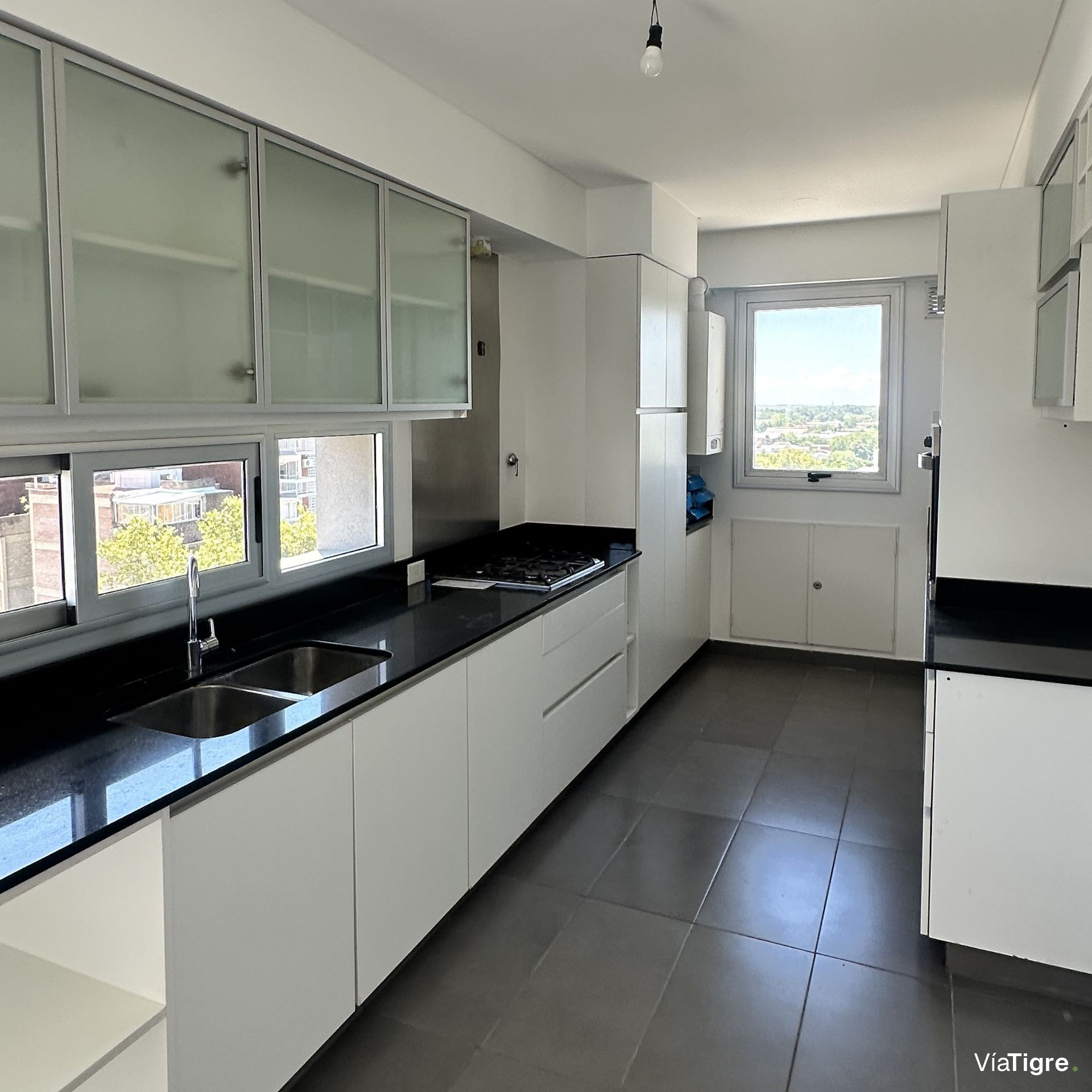 Venta 4 Amb C/Dep. Coch. Pileta Vista A. Credito