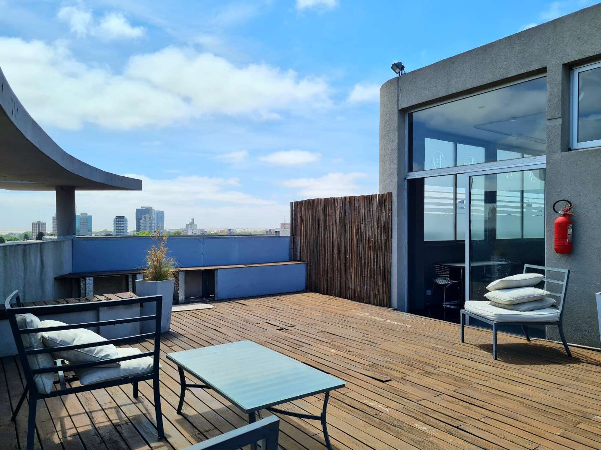 Venta Edificio En Block 3600 M2 Florida V. Lopez.