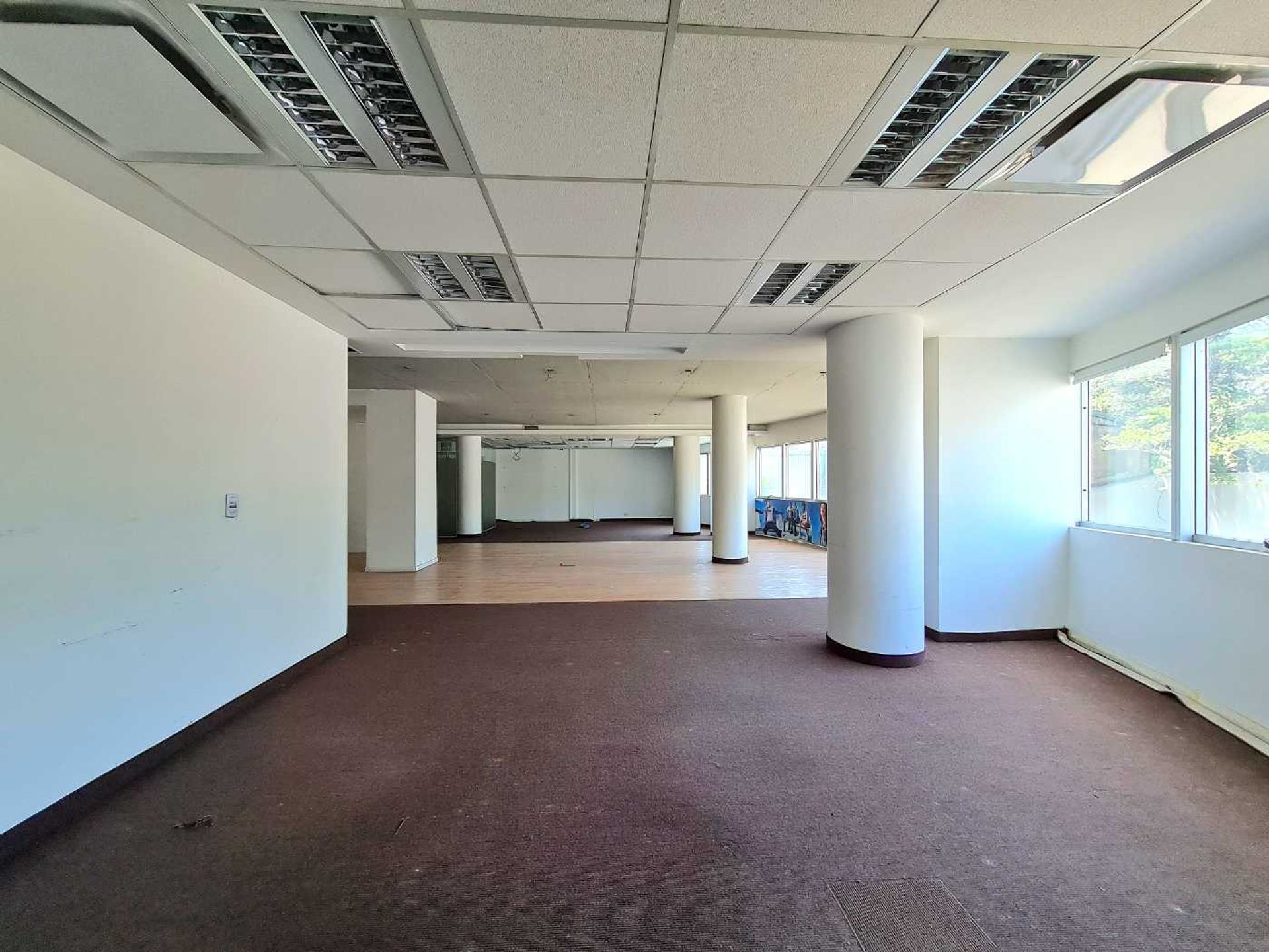 Venta Edificio En Block 3600 M2 Florida V. Lopez.