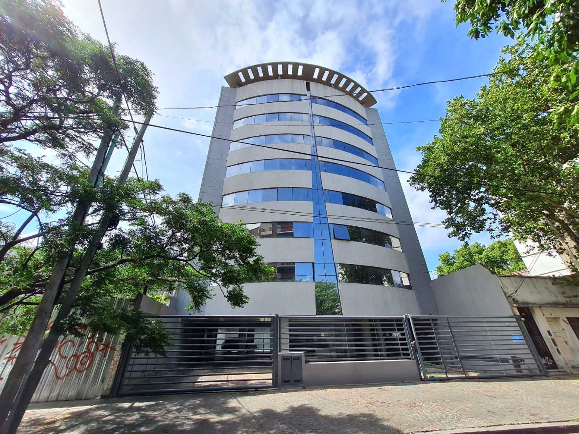 Venta Edificio En Block 3600 M2 Florida V. Lopez.