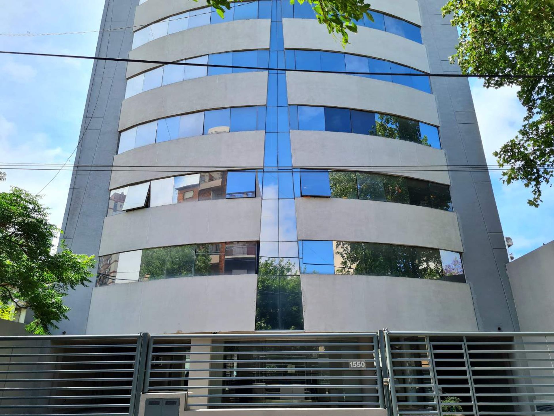 Venta Edificio En Block 3600 M2 Florida V. Lopez.