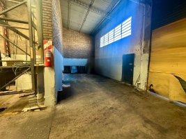 Industrial Warehouse for Rent in Beccar