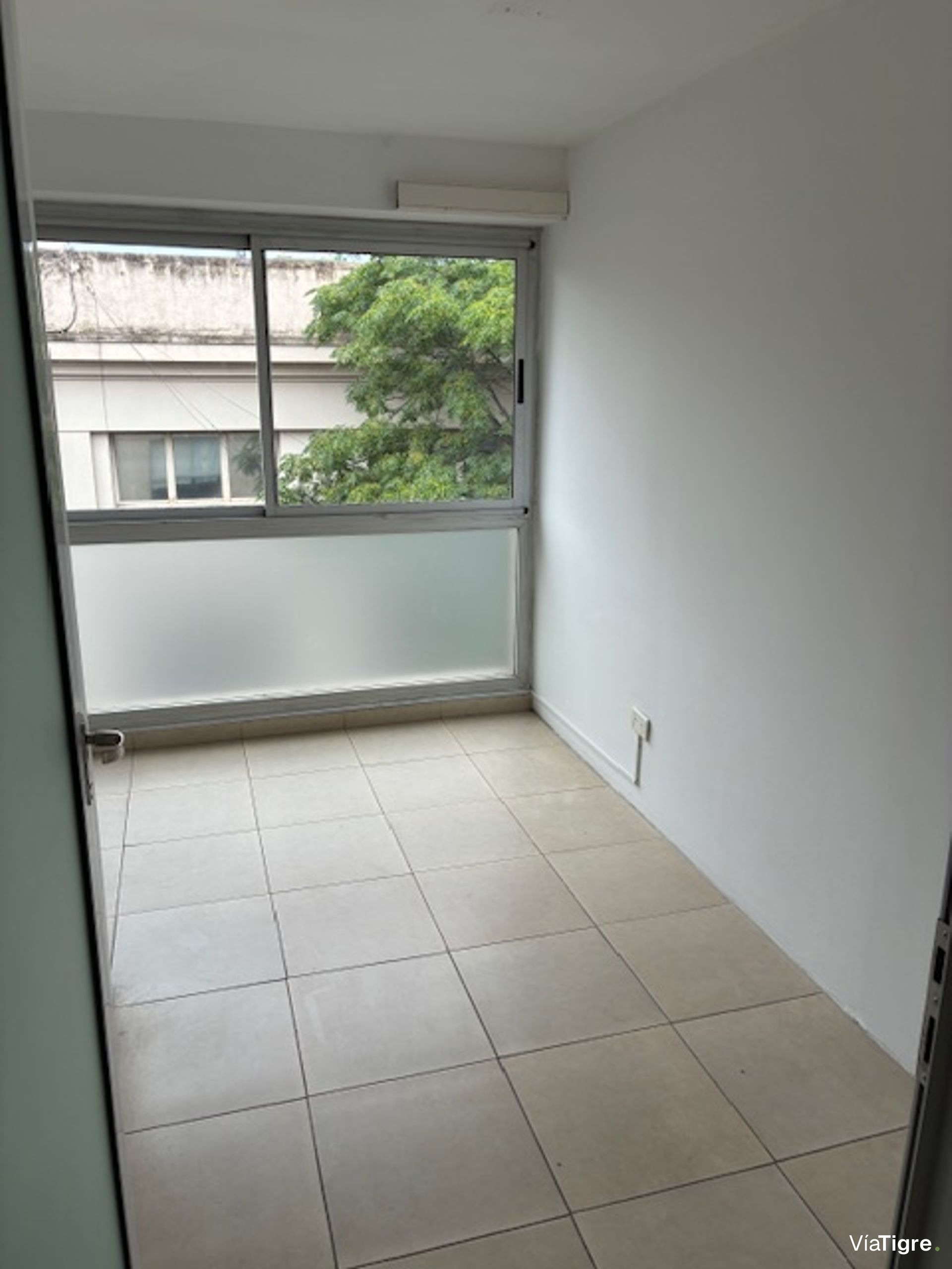 Oficina Venta San Isidro Centro 180m2-Balcón+Coche