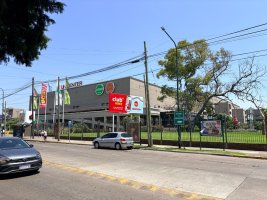 Commercial spaces for sale with parking in front of UNICENTER