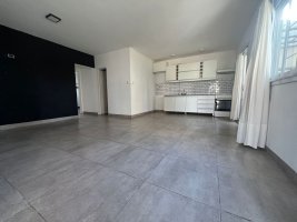 Rental Ph Vte. Lopez 3 Rooms