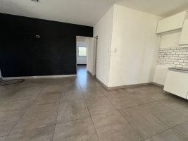 Rental Ph Vte. Lopez 3 Rooms