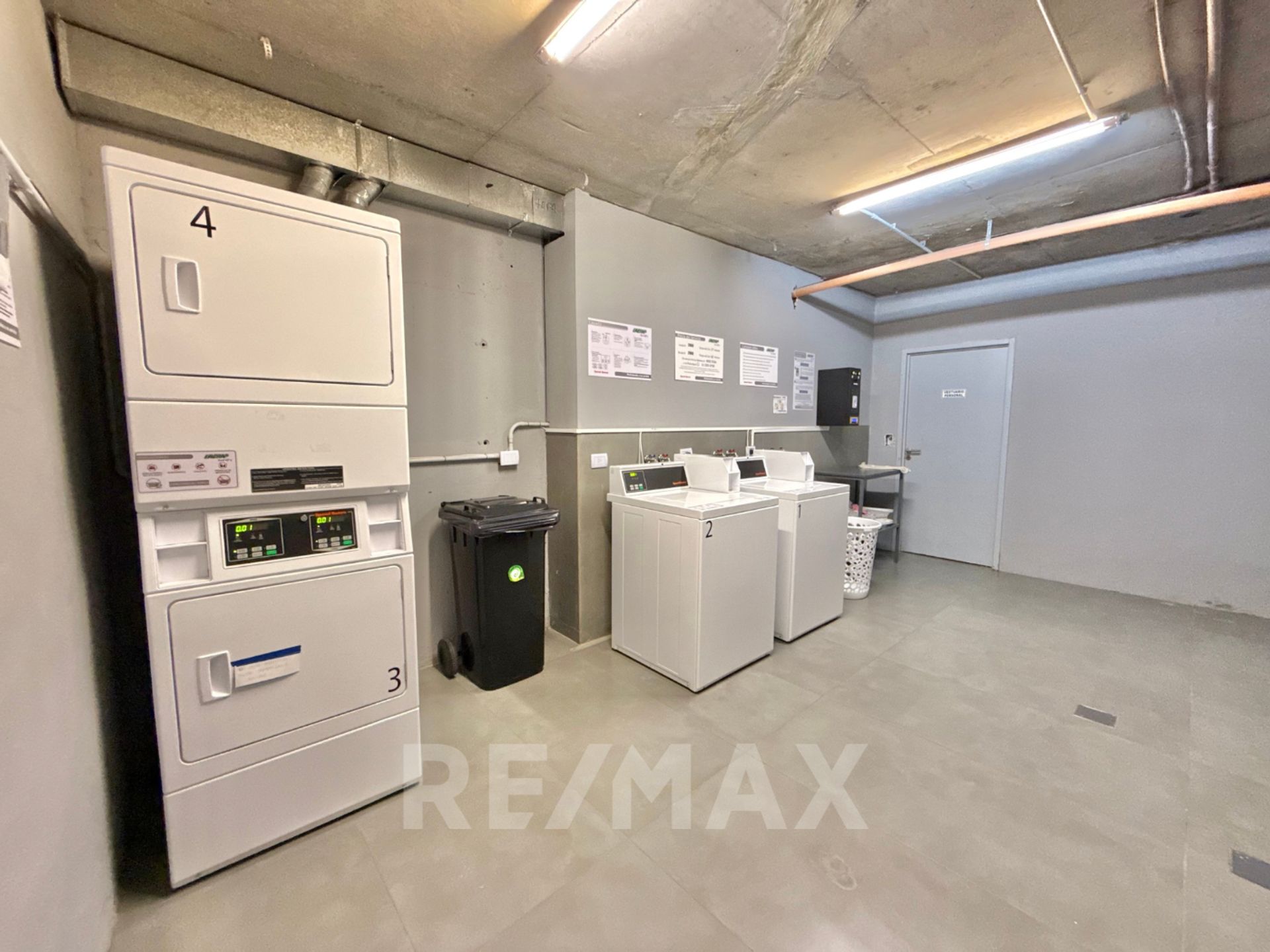 Venta depto 2 amb c/doble cochera - Brickell Tigre