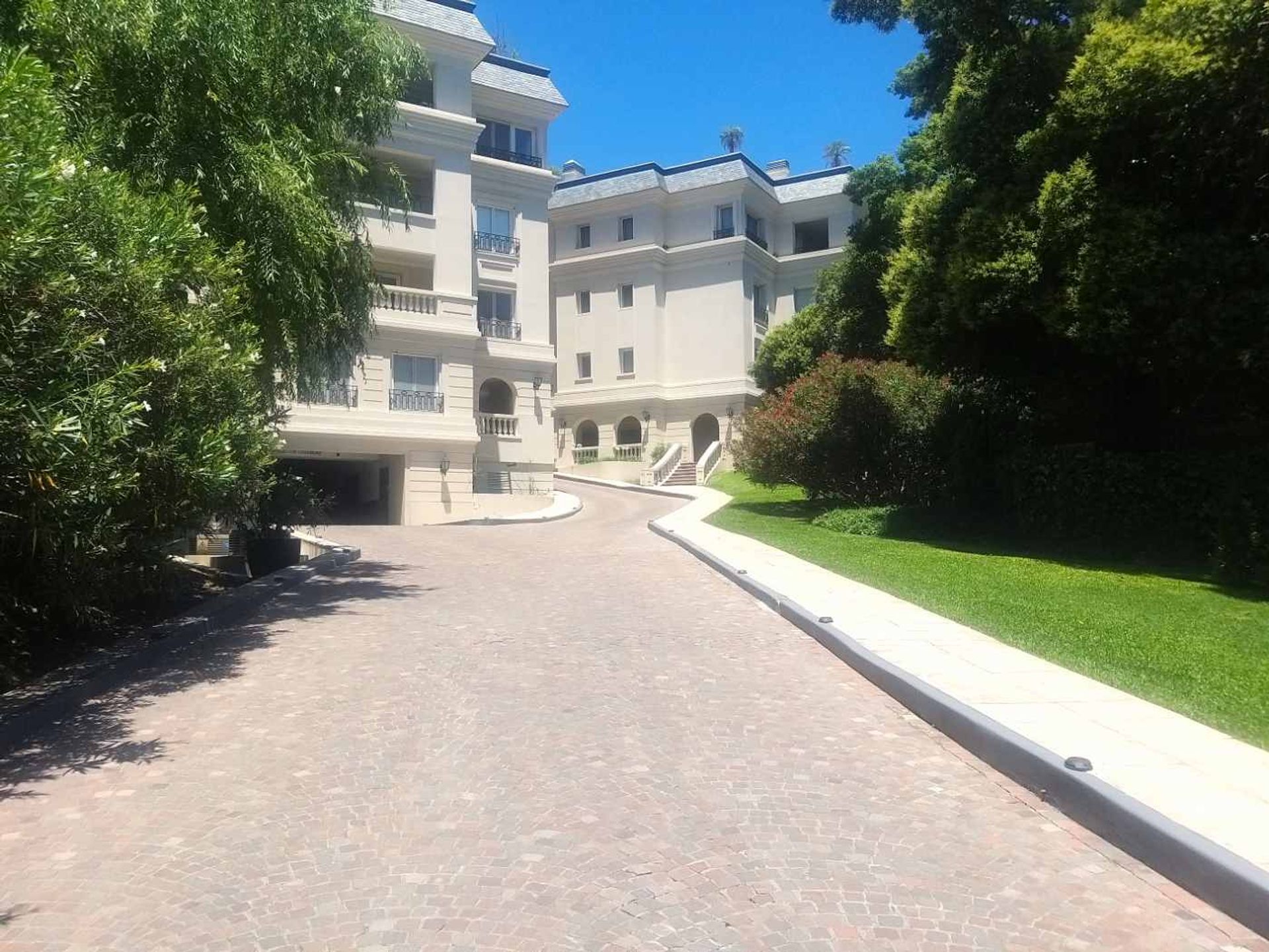 Three-bedroom apartment, Barrancas al Rio