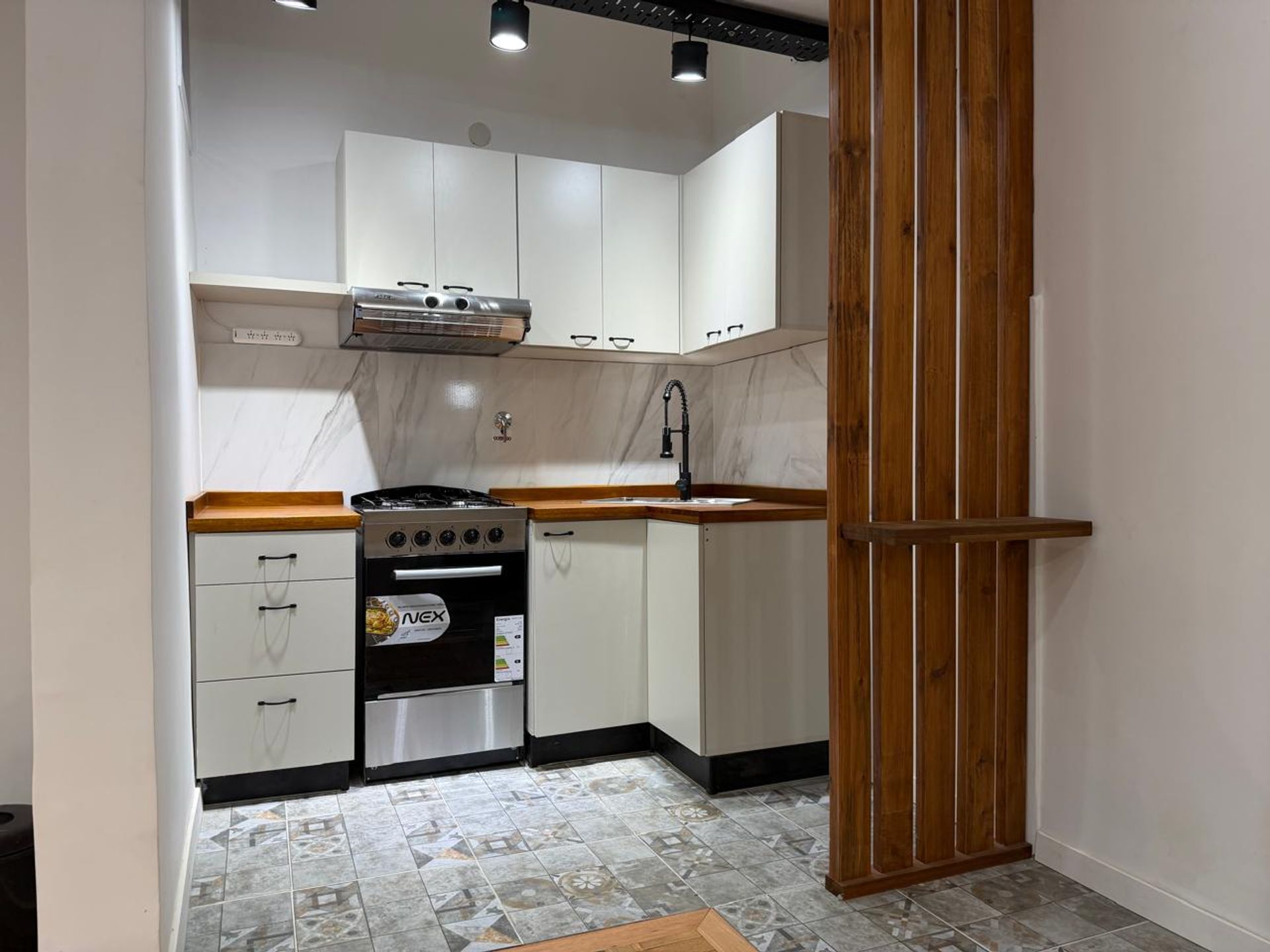 Alquiler Ph De Dos Ambientes En "Olivos"