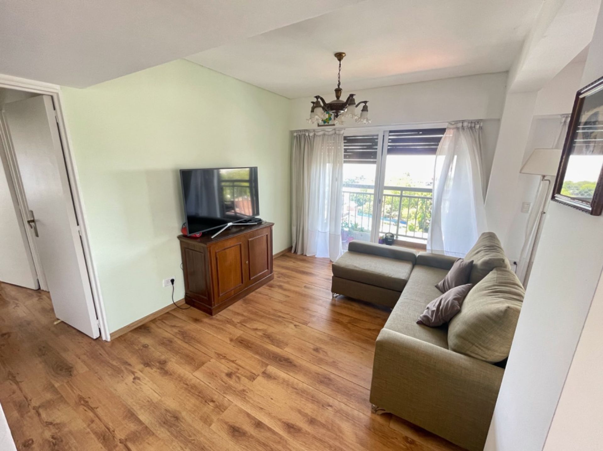 Venta Dpto 4 Amb Con Cochera. Vista Al Rio Olivos