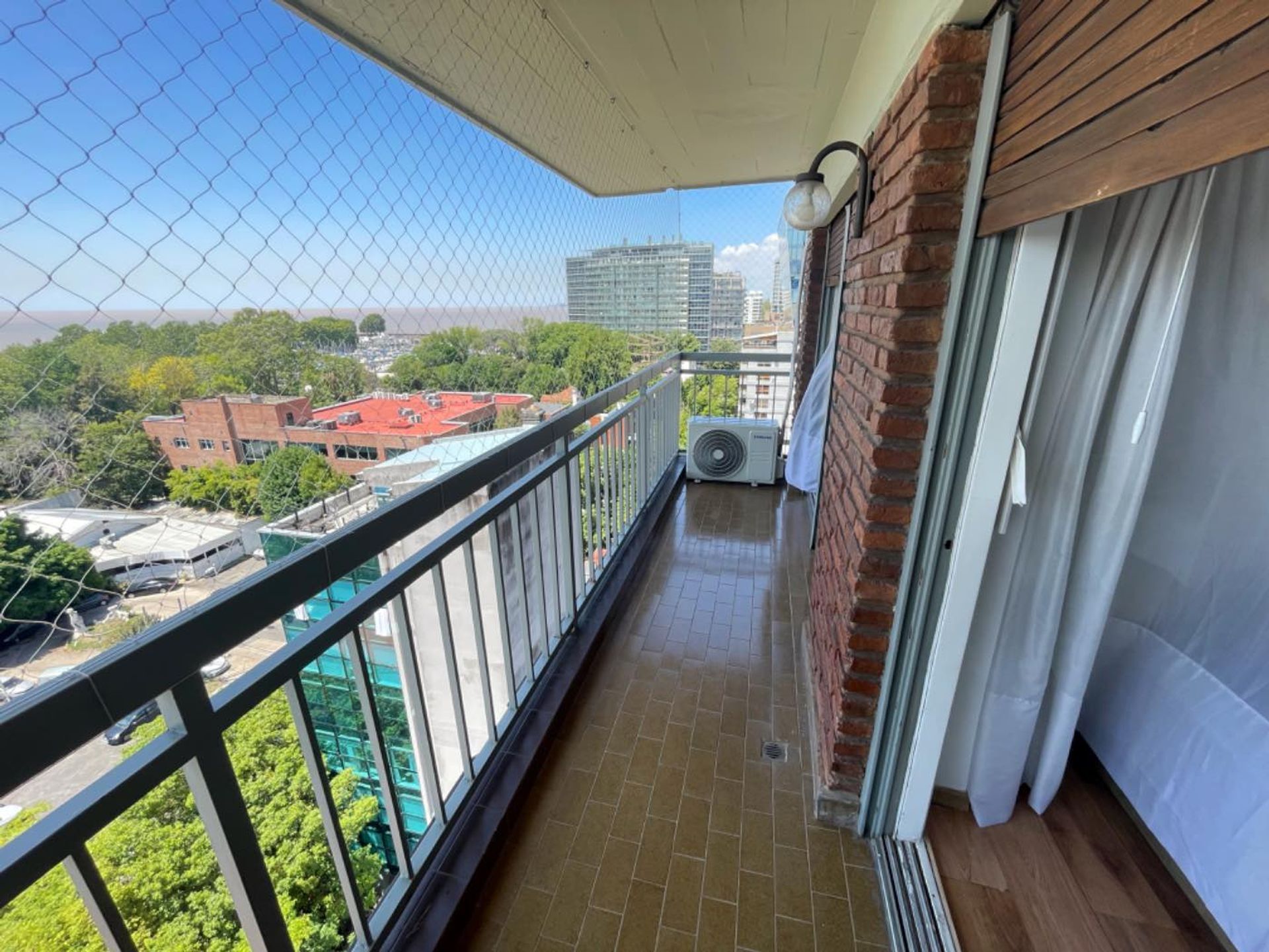 Venta Dpto 4 Amb Con Cochera. Vista Al Rio Olivos