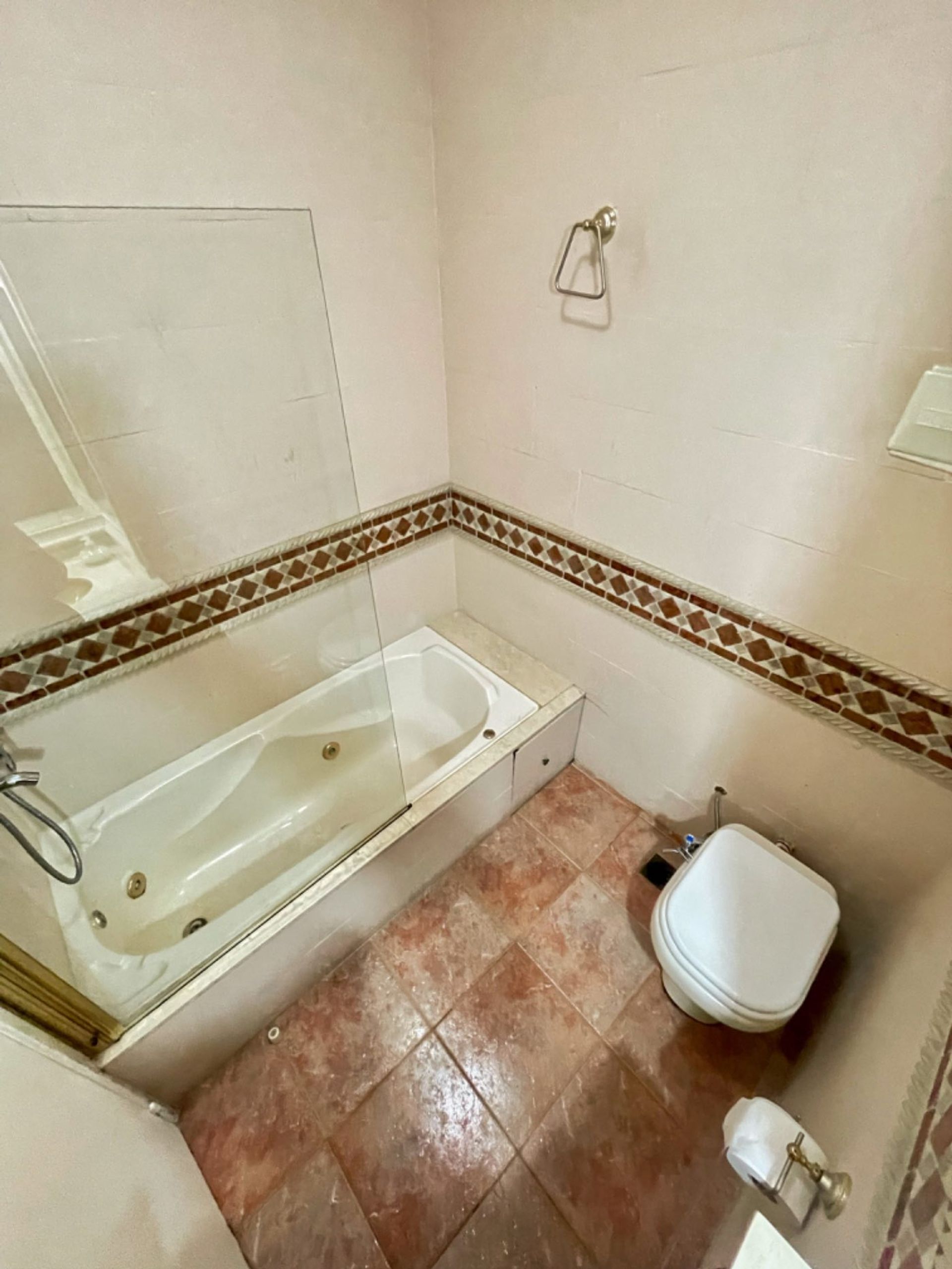 Venta Dpto 4 Amb Con Cochera. Vista Al Rio Olivos
