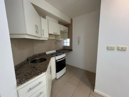 Alquiler Depto 2 Amb Cochera Y Baulera San Isidro