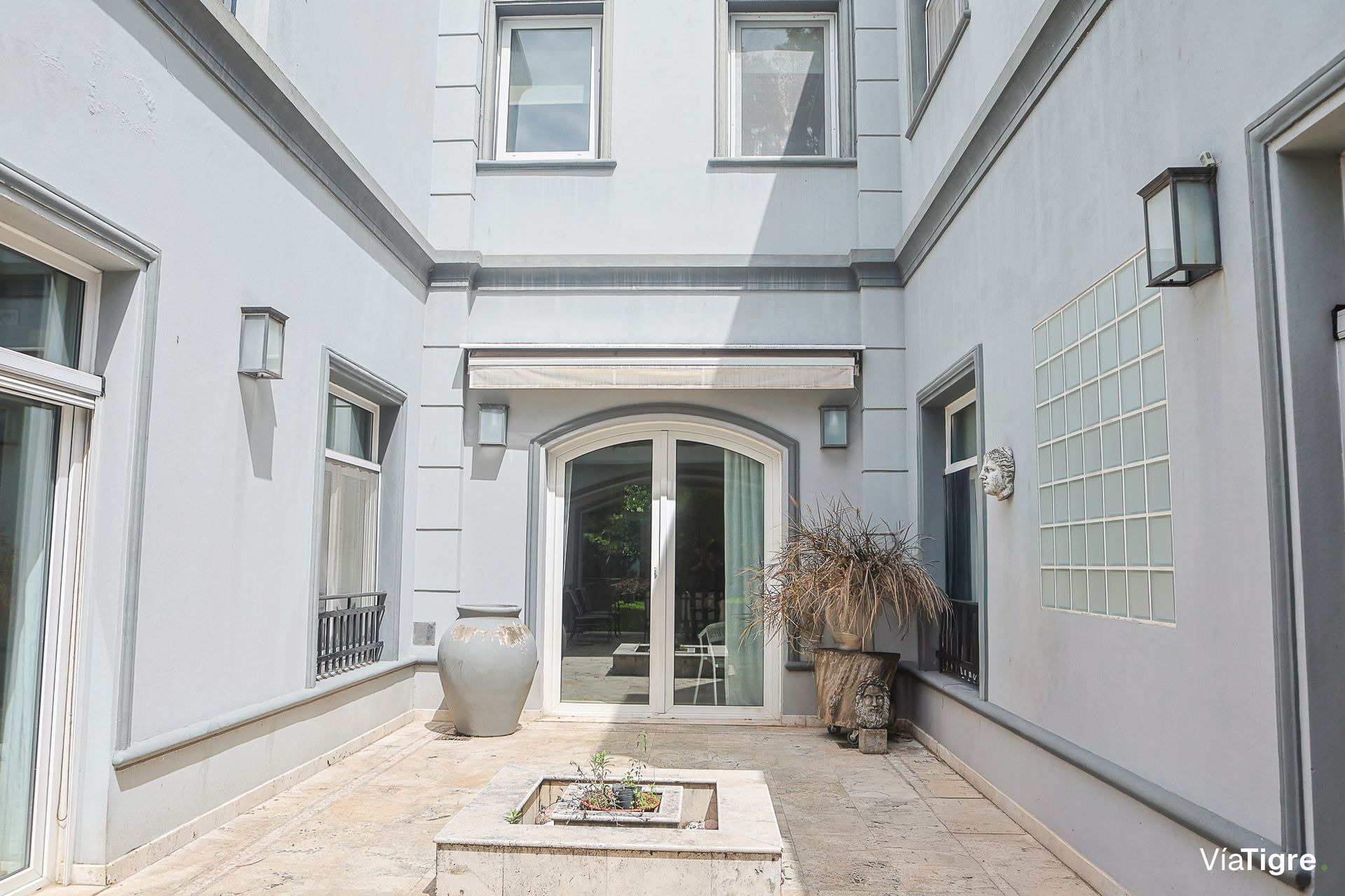 Venta Bajo Olivos Casa 4 Amb Jardin Quincho Pileta