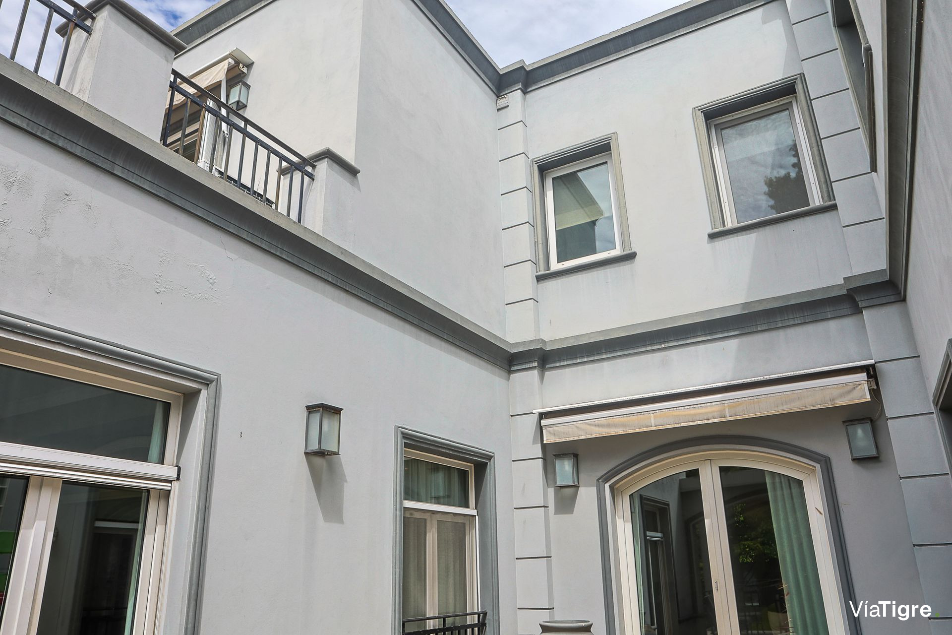 Venta Bajo Olivos Casa 4 Amb Jardin Quincho Pileta