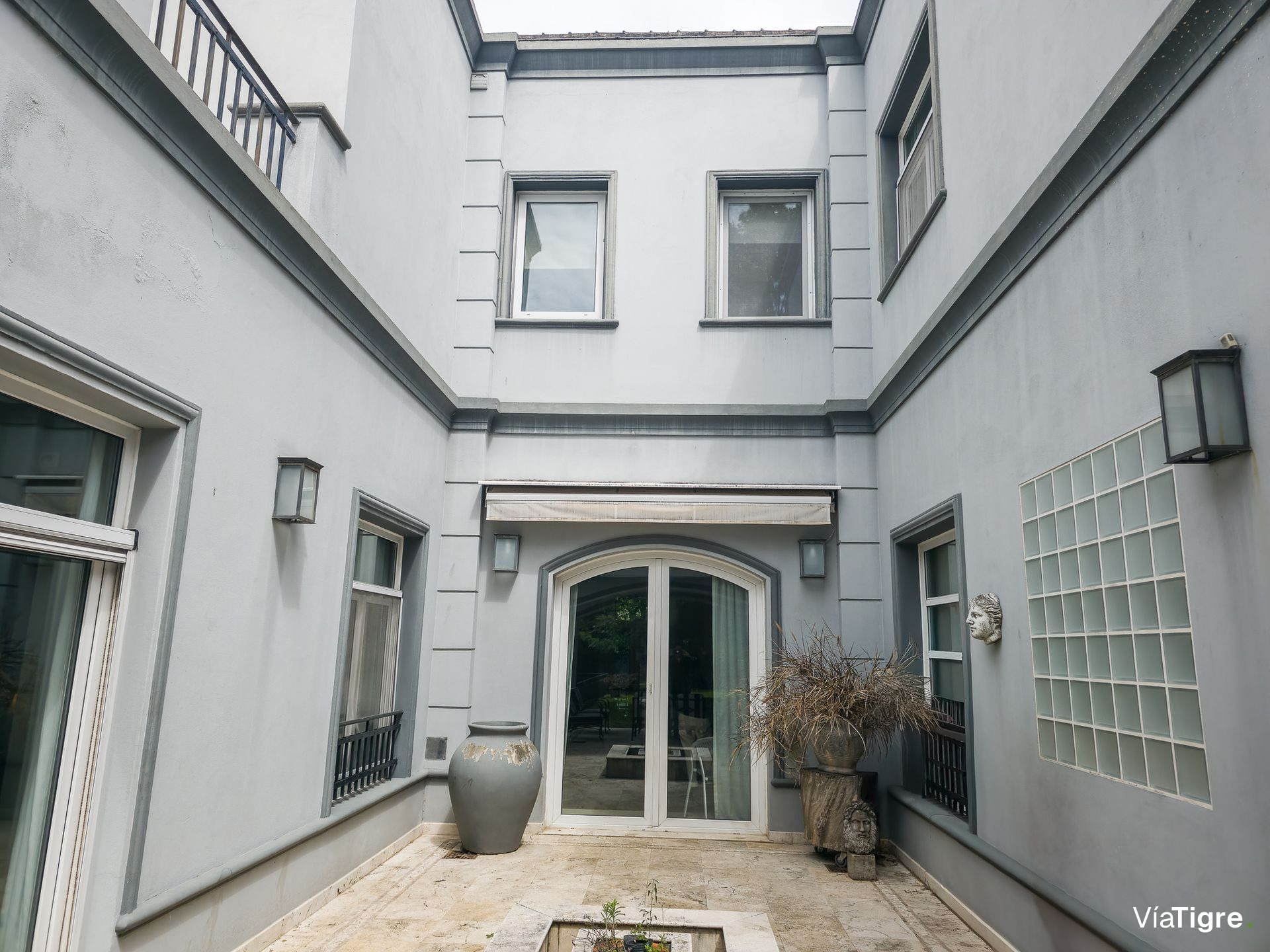 Venta Bajo Olivos Casa 4 Amb Jardin Quincho Pileta