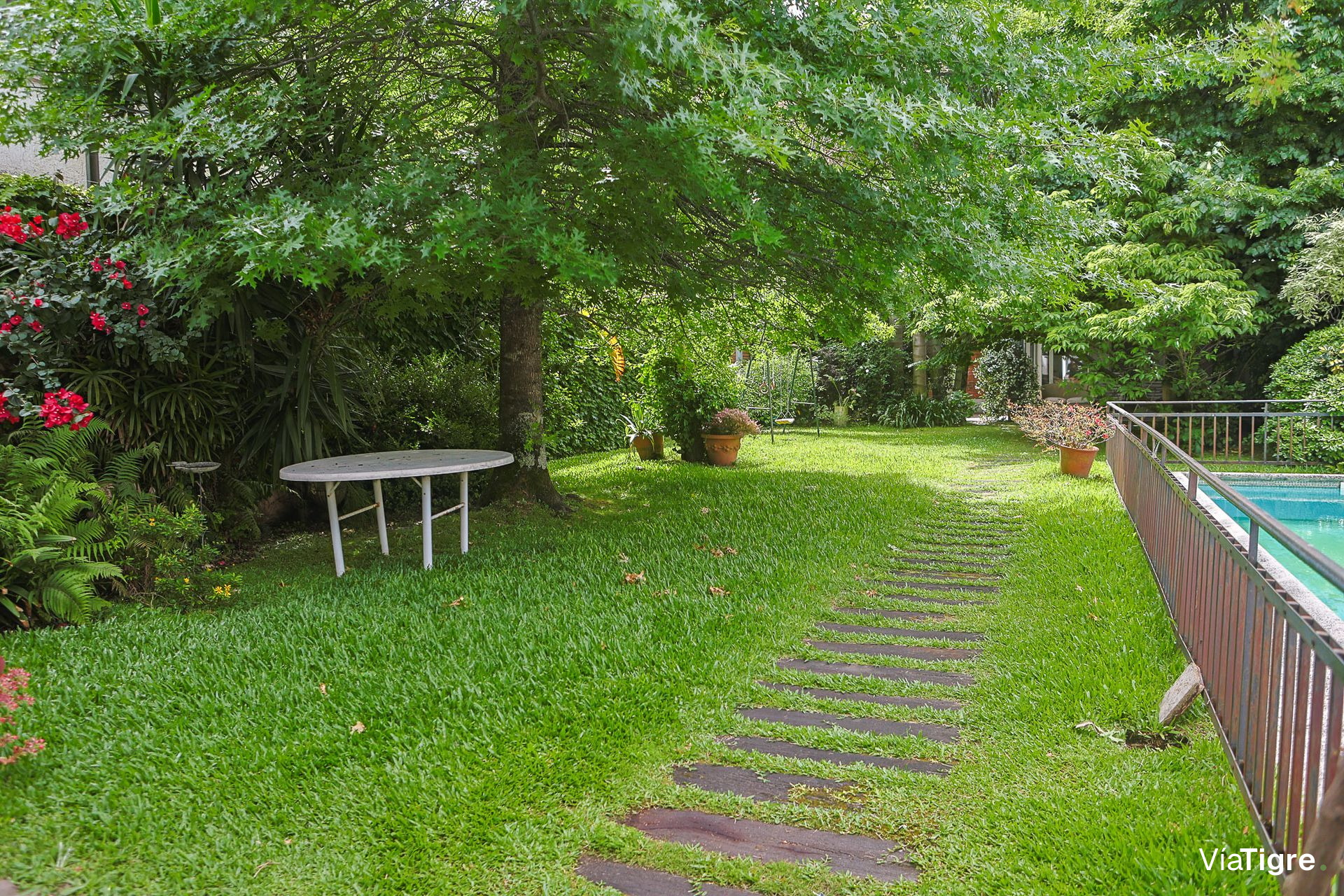 Venta Bajo Olivos Casa 4 Amb Jardin Quincho Pileta