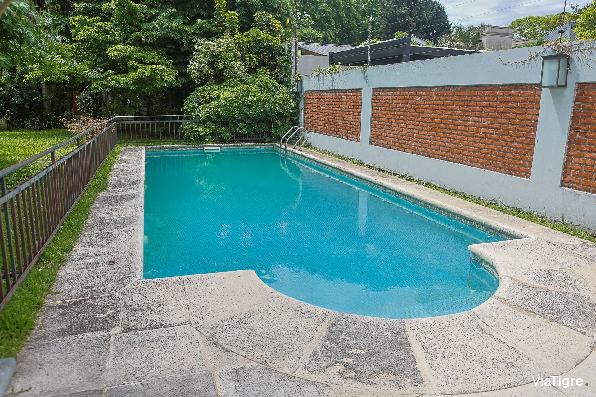 Venta Bajo Olivos Casa 4 Amb Jardin Quincho Pileta