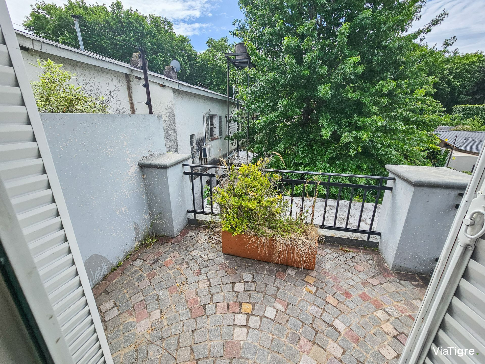 Venta Bajo Olivos Casa 4 Amb Jardin Quincho Pileta
