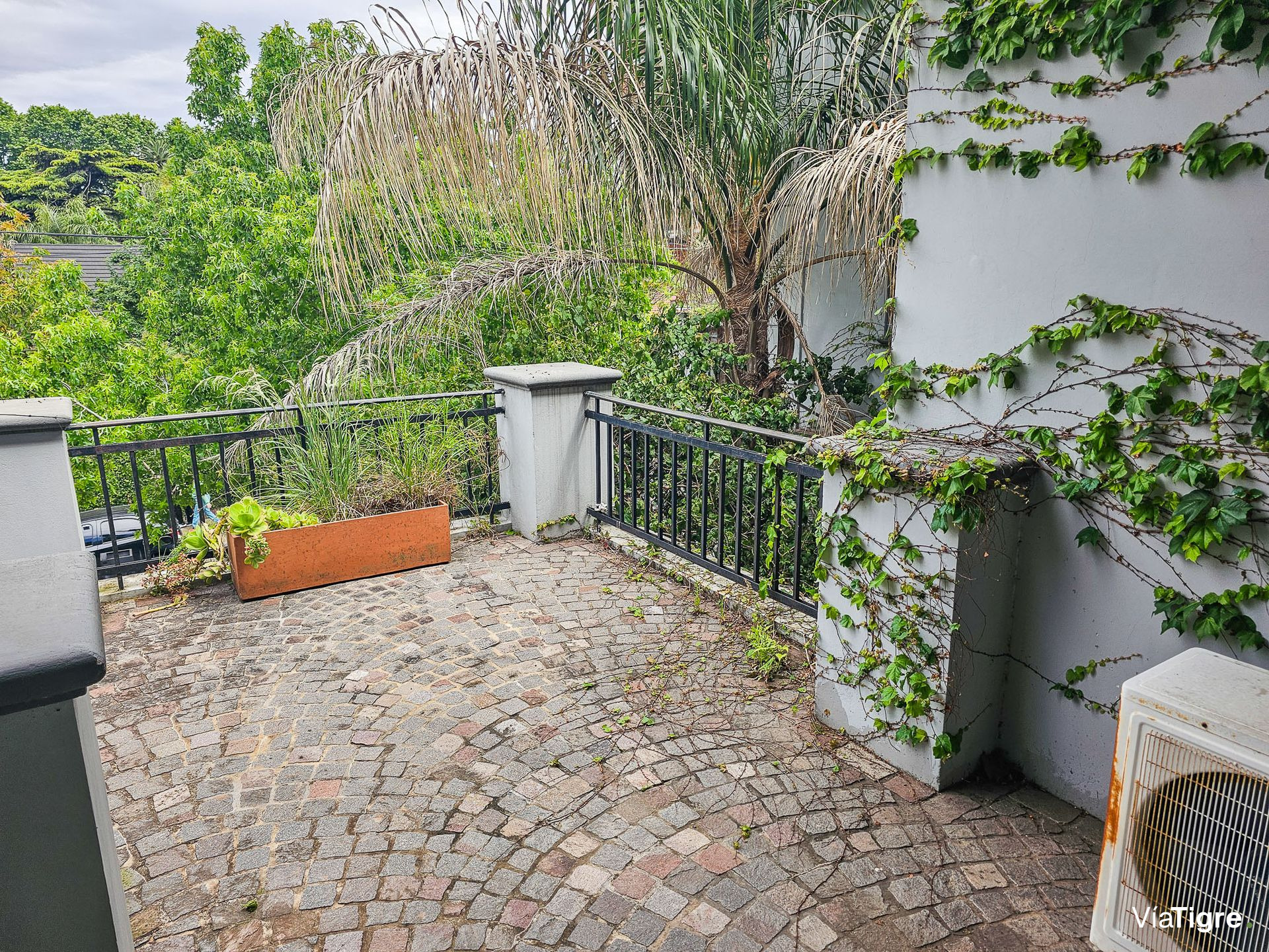 Venta Bajo Olivos Casa 4 Amb Jardin Quincho Pileta