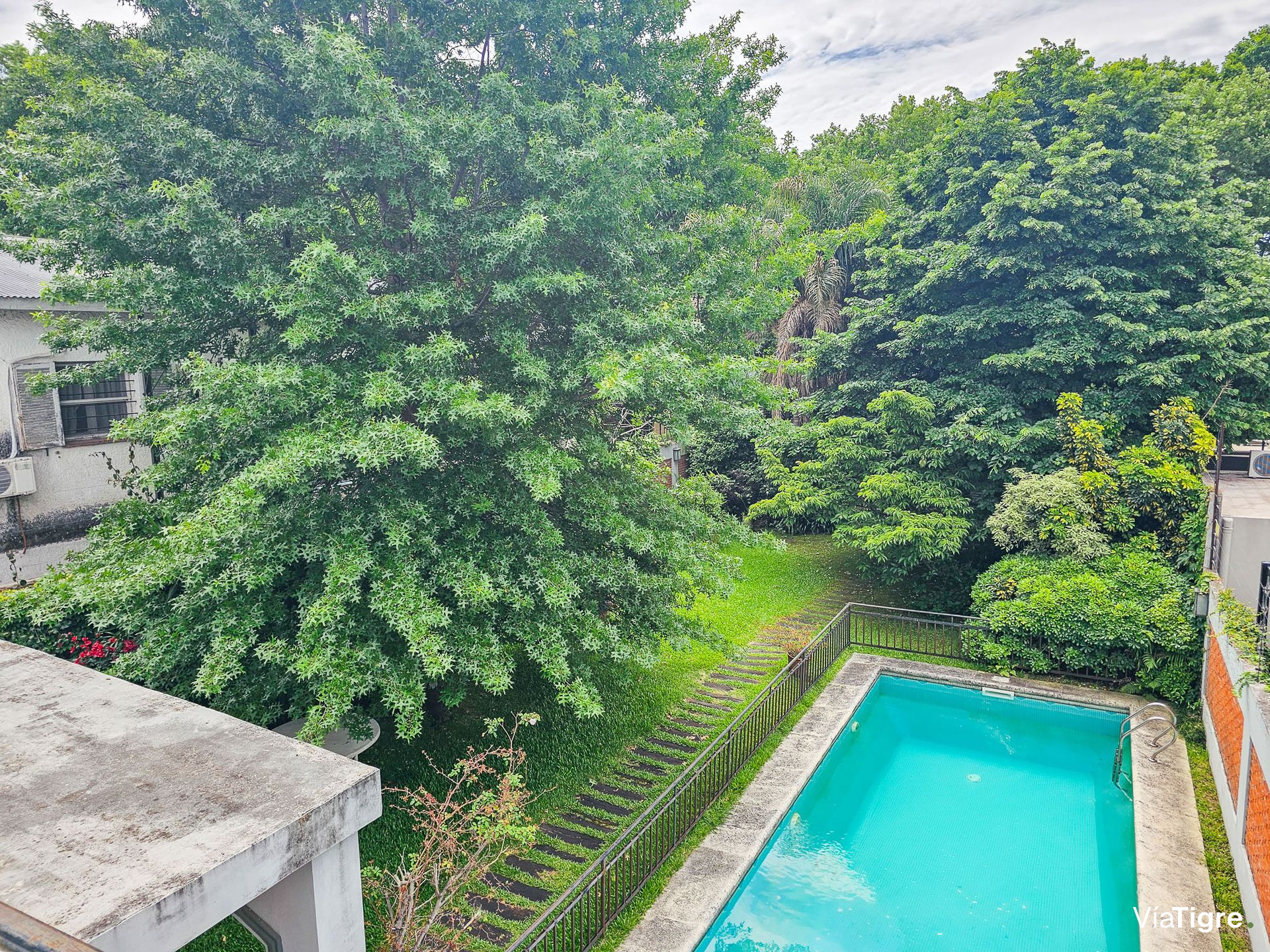 Venta Bajo Olivos Casa 4 Amb Jardin Quincho Pileta
