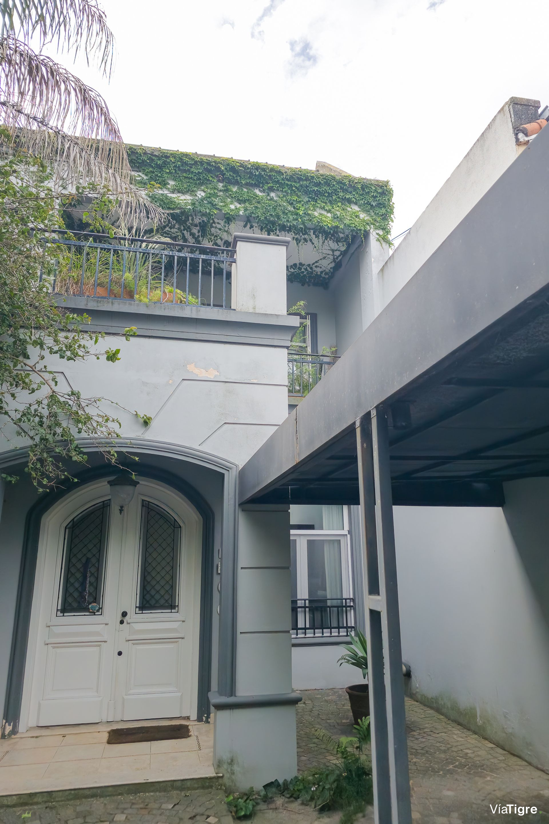 Venta Bajo Olivos Casa 4 Amb Jardin Quincho Pileta