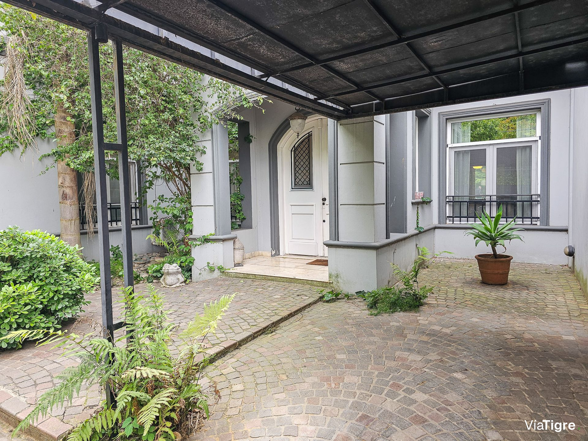 Venta Bajo Olivos Casa 4 Amb Jardin Quincho Pileta