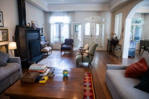 For Sale at Bajo Olivos: 4‑room house with garden, pavilion, pool